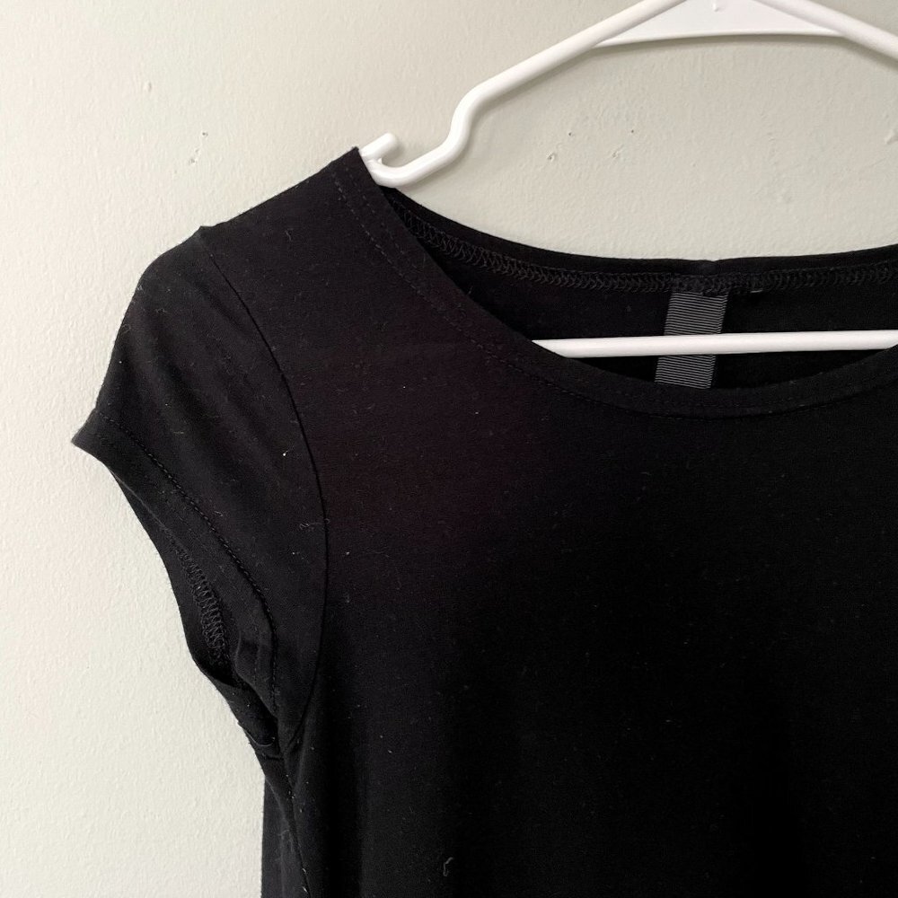 lightweight short sleeved summer top casual comfortable rough hem size XS - Picture 2 of 3